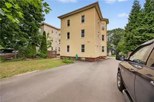 68 9th St, Providence, RI 02906 - Photo 8
