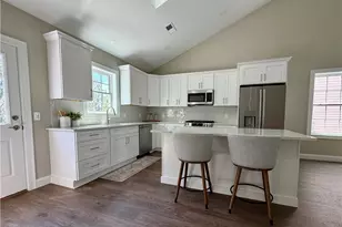 26 Fieldstone Way, Johnston, RI 02919 - Photo 2