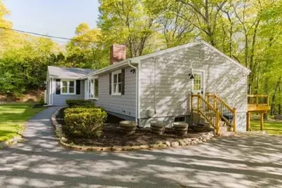 39 Mann School Road, Smithfield, RI 02917 - Photo 2