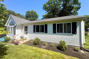 86 Peaked Rock Rd, South Kingstown, RI 02879 - Photo 2