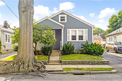 30 Iona Street, Providence, RI 02908 - Photo 1