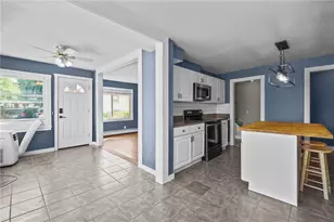 20 Bradley Terrace, Portsmouth, RI 02871 - Photo 2