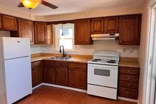 32 Bowles Ct, Pawtucket, RI 02860 - Photo 6