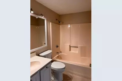 32 Bowles Court, Pawtucket, RI 02860 - Photo 10