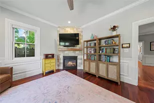 53 Olney St, Providence, RI 02906 - Photo 12