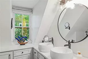 53 Olney St, Providence, RI 02906 - Photo 34