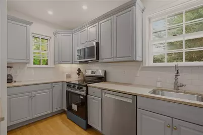 7 Clay Street, Newport, RI 02840 - Photo 10