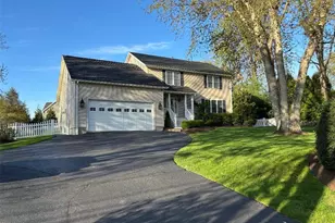 190 Hope Rd, Cranston, RI 02921 - Photo 1