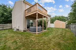 19 Desmar Ct, Warwick, RI 02889 - Photo 10