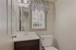 132 Evarts St, Newport, RI 02840 - Photo 4