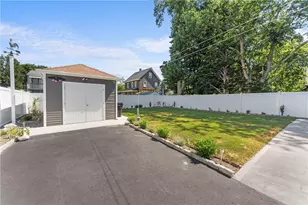 30 Ide Ave, East Providence, RI 02914 - Photo 30