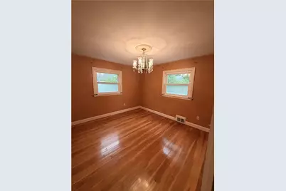 105 Burgess Avenue, Pawtucket, RI 02861 - Photo 6