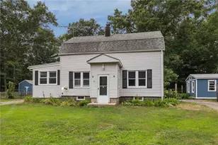 10 Ellis Rd, North Kingstown, RI 02852 - Photo 2