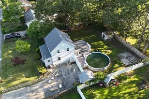 131 Canfield Ave, Warwick, RI 02889 - Photo 2