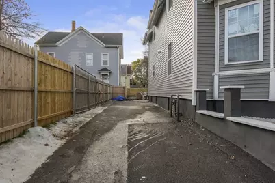 124 River Avenue, Providence, RI 02908 - Photo 8