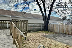 2 Locust Ave, North Providence, RI 02911 - Photo 4