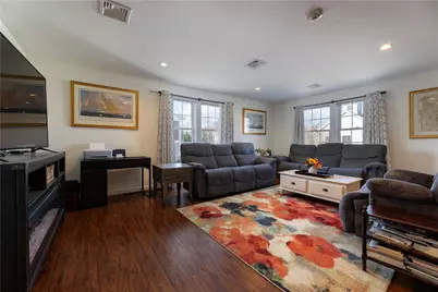 14 Clinton Avenue #3, Jamestown, RI 02835 - Photo 8