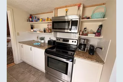 25 Marsh Street, Newport, RI 02840 - Photo 22