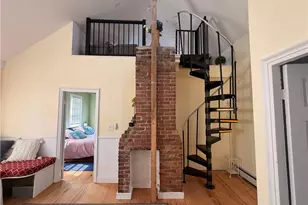 25 Marsh St, Newport, RI 02840 - Photo 8
