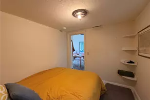 25 Marsh St, Newport, RI 02840 - Photo 32