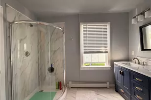 25 Marsh St, Newport, RI 02840 - Photo 20