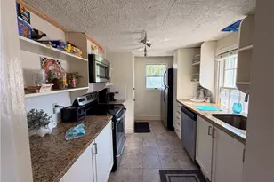 25 Marsh St, Newport, RI 02840 - Photo 24