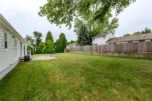 8 Barnes St, Smithfield, RI 02828 - Photo 44