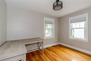 8 Barnes St, Smithfield, RI 02828 - Photo 16