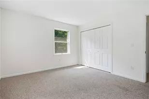 2 Lafayette Dr, Bristol, RI 02809 - Photo 22