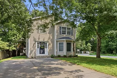 2 Lafayette Drive, Bristol, RI 02809 - Photo 2