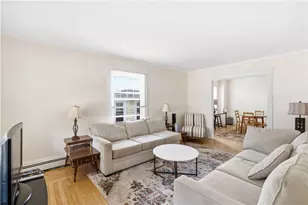169 10th St, Providence, RI 02906 - Photo 6