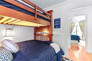 97 Narragansett Ave, Newport, RI 02840 - Photo 16