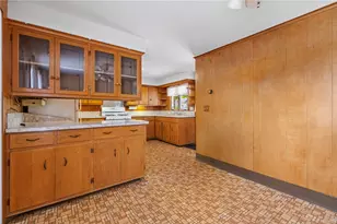 24 Magnolia St, Warwick, RI 02889 - Photo 16