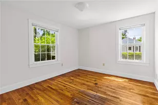 24 Magnolia St, Warwick, RI 02889 - Photo 28