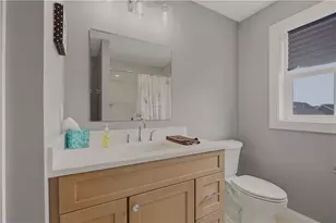 201 Revolution Wy, Portsmouth, RI 02871 - Photo 18