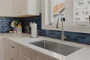 201 Revolution Wy, Portsmouth, RI 02871 - Photo 4