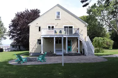 140 Maple Avenue #1, Middletown, RI 02842 - Photo 4