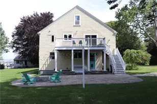 140 Maple Ave, Middletown, RI 02842 - Photo 4