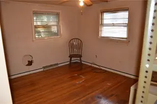 70 Griffin Dr, Warwick, RI 02886 - Photo 12