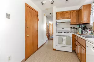 53 Hazael St, Providence, RI 02908 - Photo 12