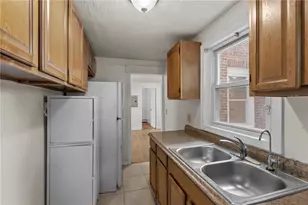 15 Judith St, Providence, RI 02909 - Photo 10