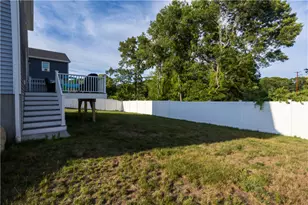 209 Curran Rd, Cumberland, RI 02864 - Photo 42