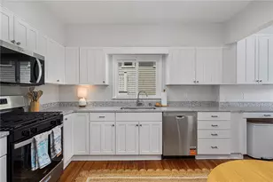 46 Esplanade, Middletown, RI 02842 - Photo 18