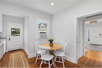 46 Esplanade, Middletown, RI 02842 - Photo 16