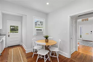 46 Esplanade, Middletown, RI 02842 - Photo 16