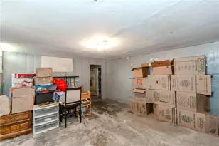 57 Hazael St, Providence, RI 02908 - Photo 32