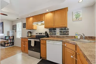 3399 Post Road, Warwick, RI 02886 - Photo 6