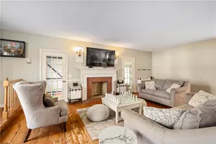 9 Plantation Dr, Cumberland, RI 02864 - Photo 4