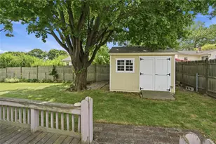 86 Pender Ave, Warwick, RI 02889 - Photo 40