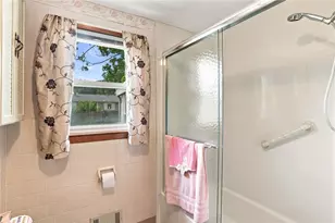 86 Pender Ave, Warwick, RI 02889 - Photo 6